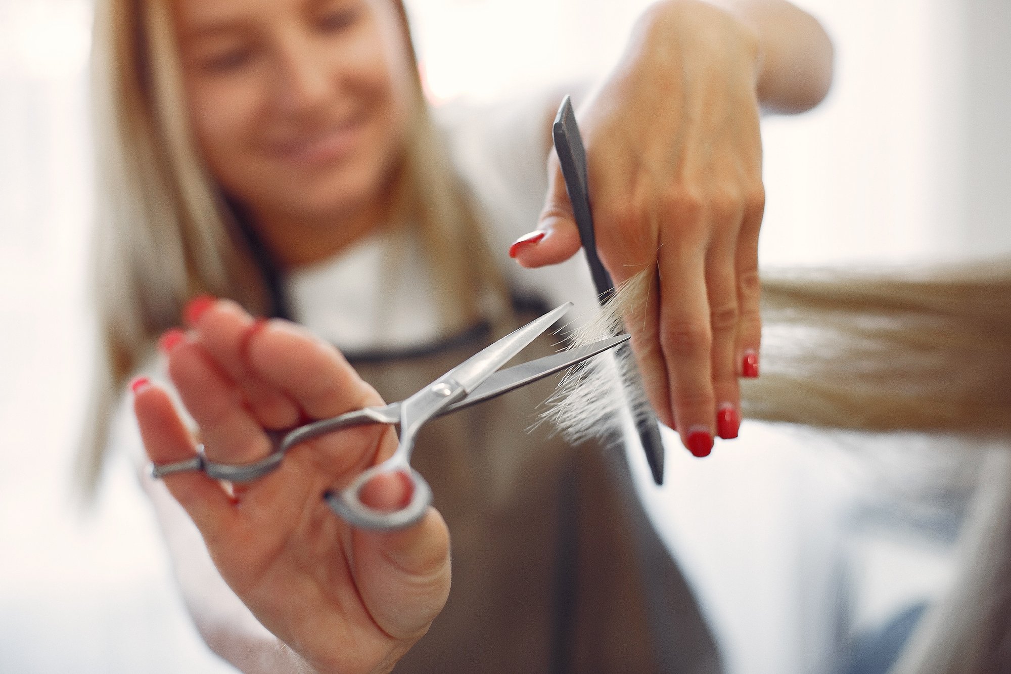 hairdresser-cut-hair-her-client-hair-salon-1
